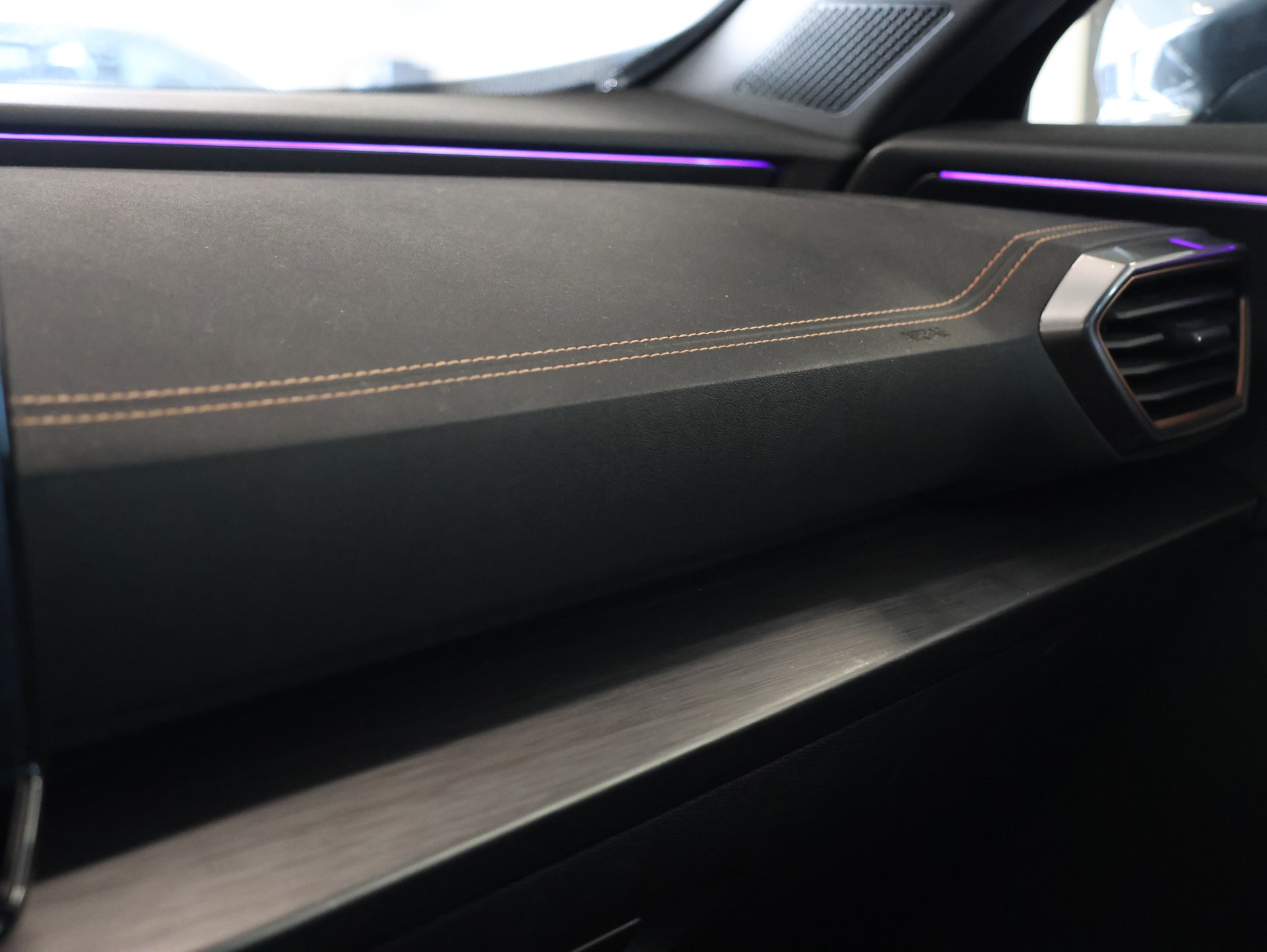 CUPRA CUPRA Formentor 1.5 TSI DSG *Sitzheizung* *Panorama* *Carplay*-image-28