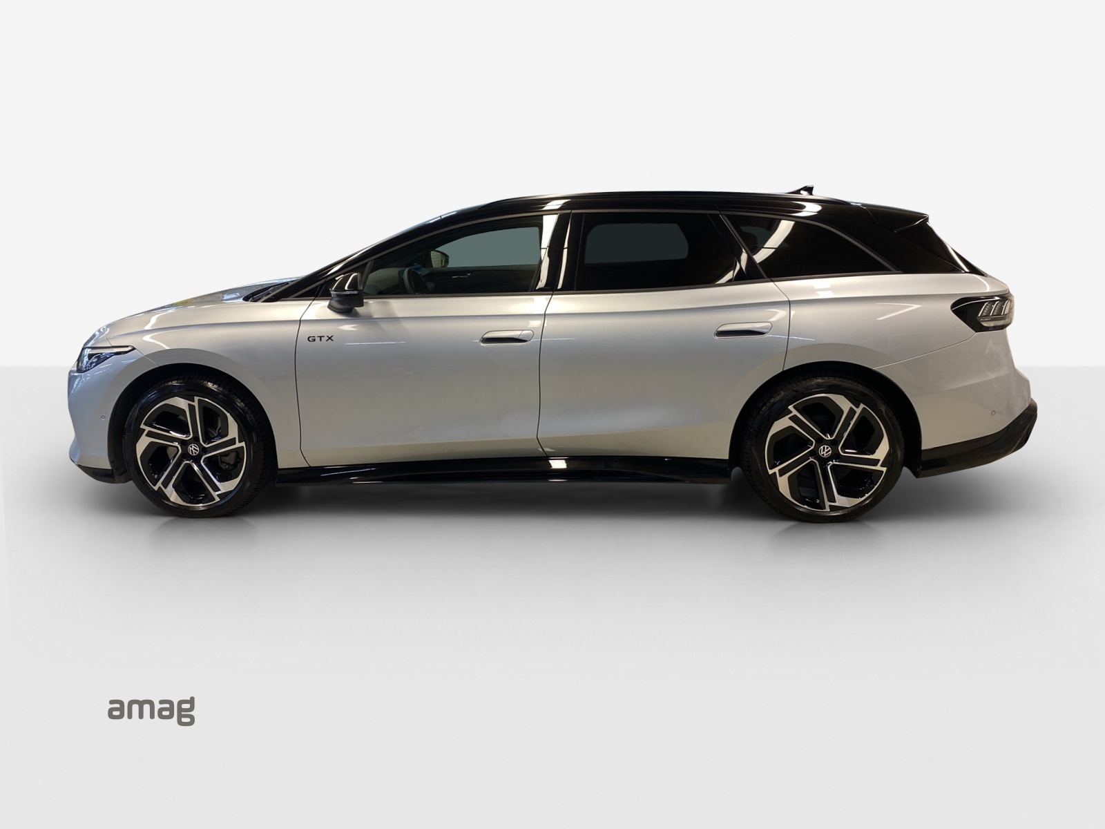 VW ID.7 Tourer GTX 86 kWh GTX United 4 Motion-image-1