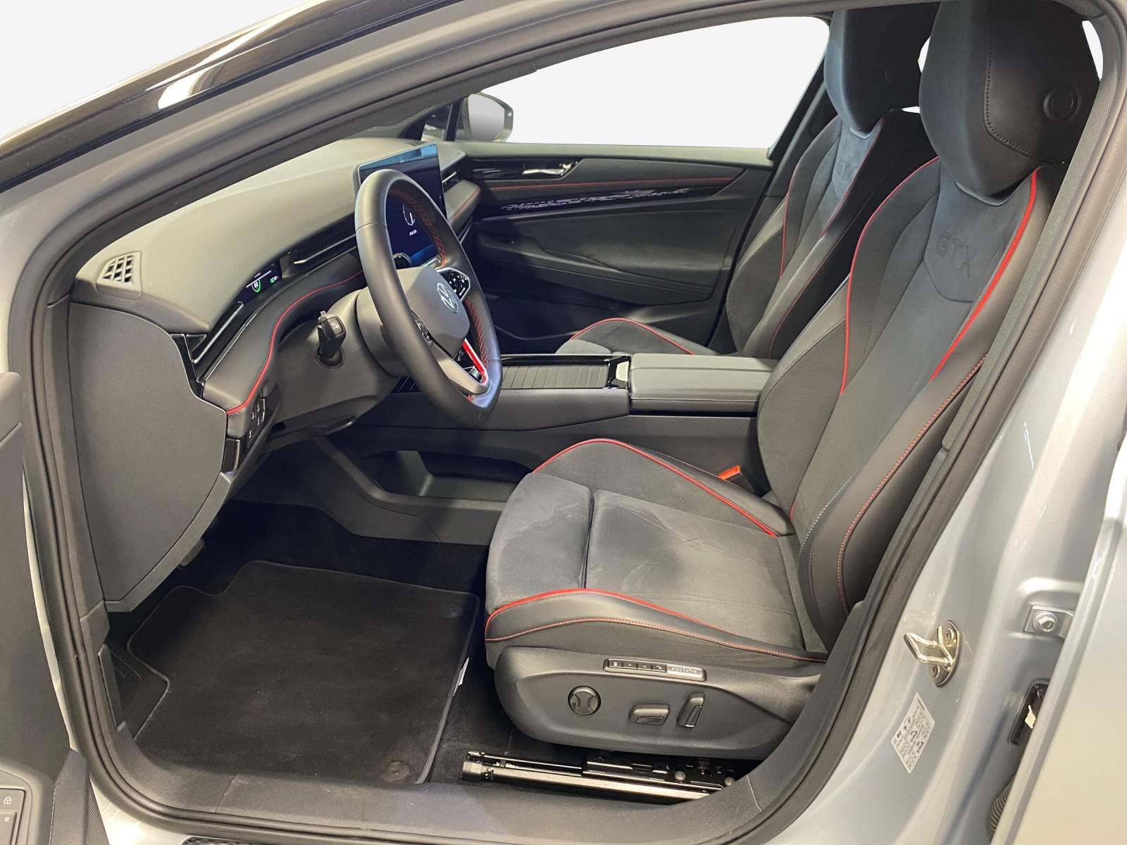 VW ID.7 Tourer GTX 86 kWh GTX United 4 Motion-image-8