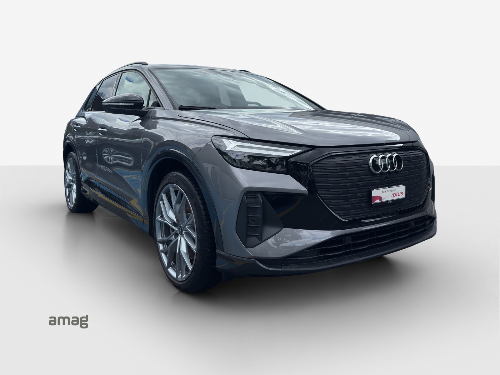 AUDI Q4 e-tron 50 quattro-image-5