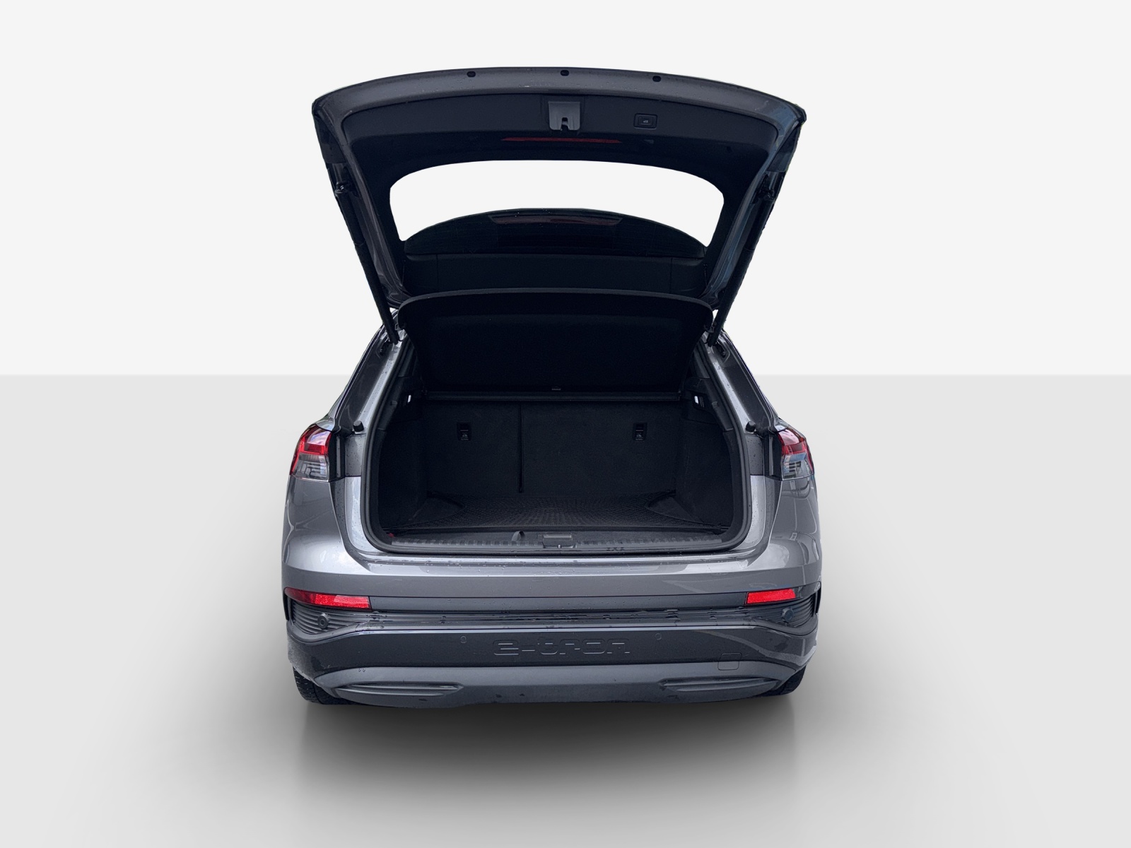 AUDI Q4 e-tron 50 quattro-image-12