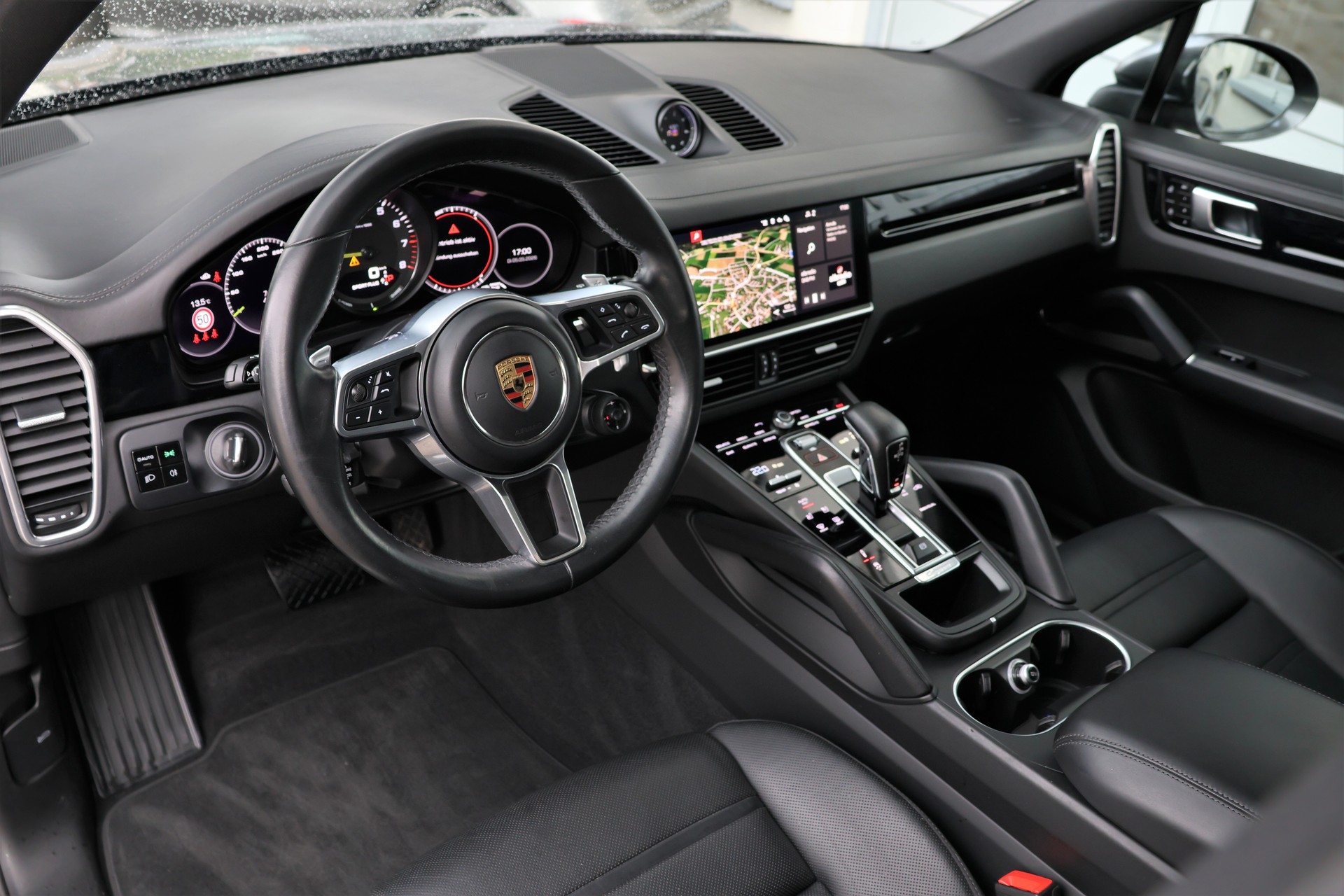 PORSCHE Cayenne E-Hybrid (CH) "Approved 10/27"-image-10