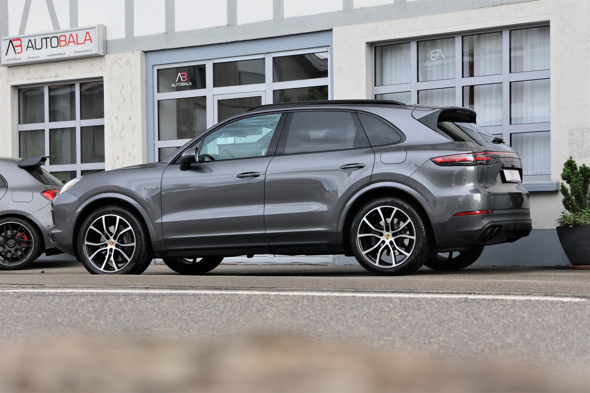 PORSCHE Cayenne E-Hybrid (CH) "Approved 10/27"-image-3