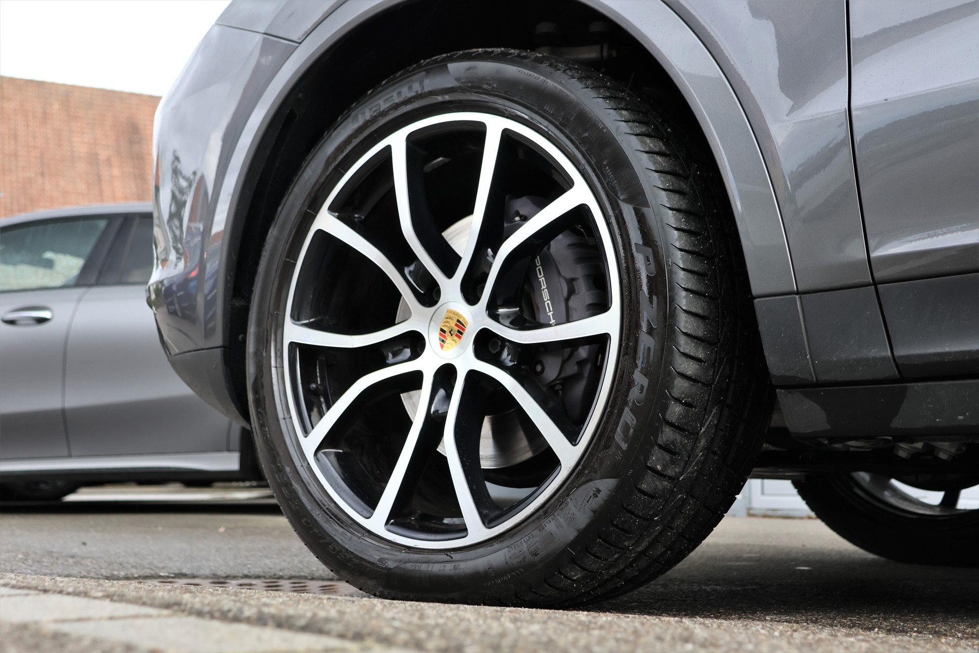 PORSCHE Cayenne E-Hybrid (CH) "Approved 10/27"-image-7