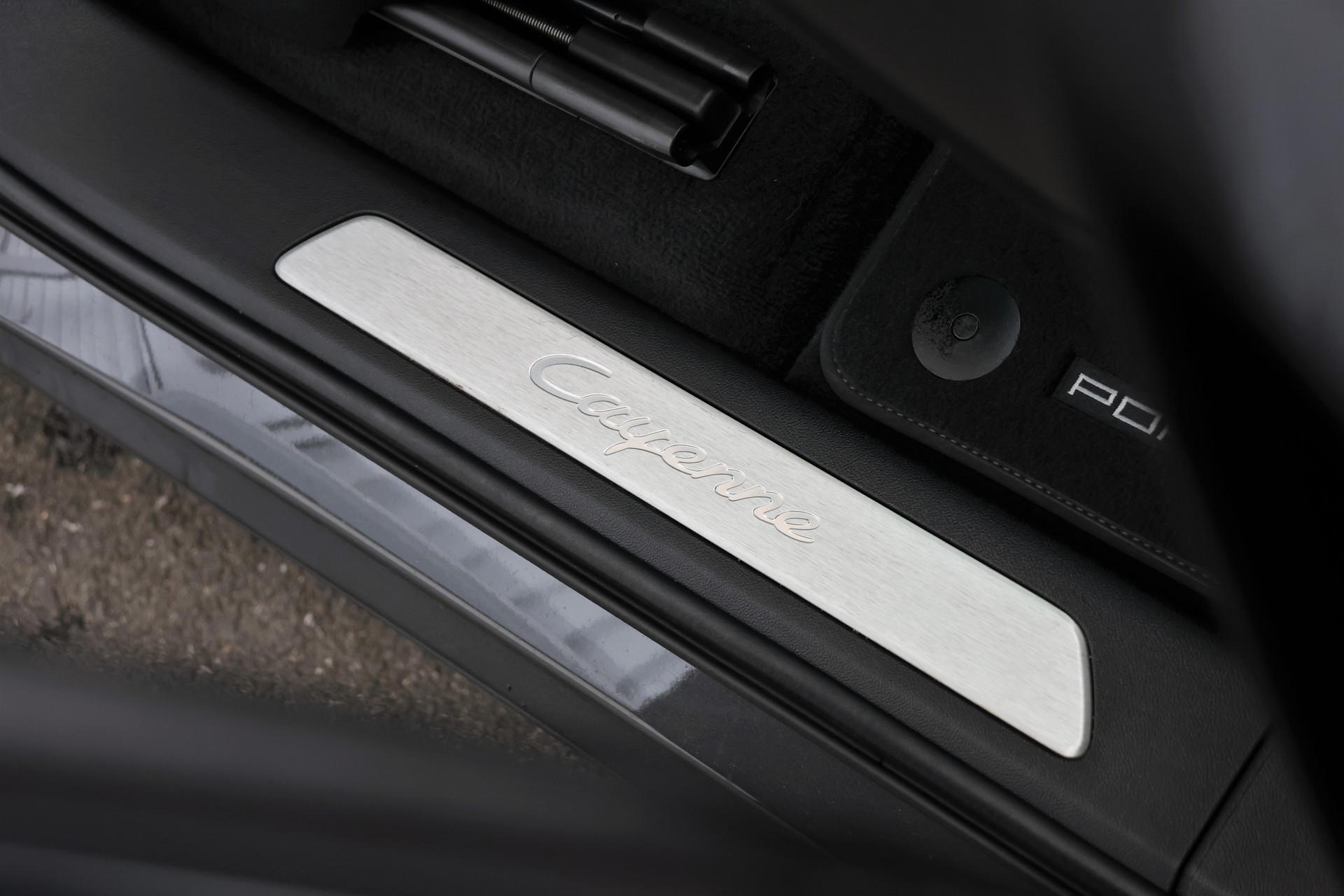PORSCHE Cayenne E-Hybrid (CH) "Approved 10/27"-image-19