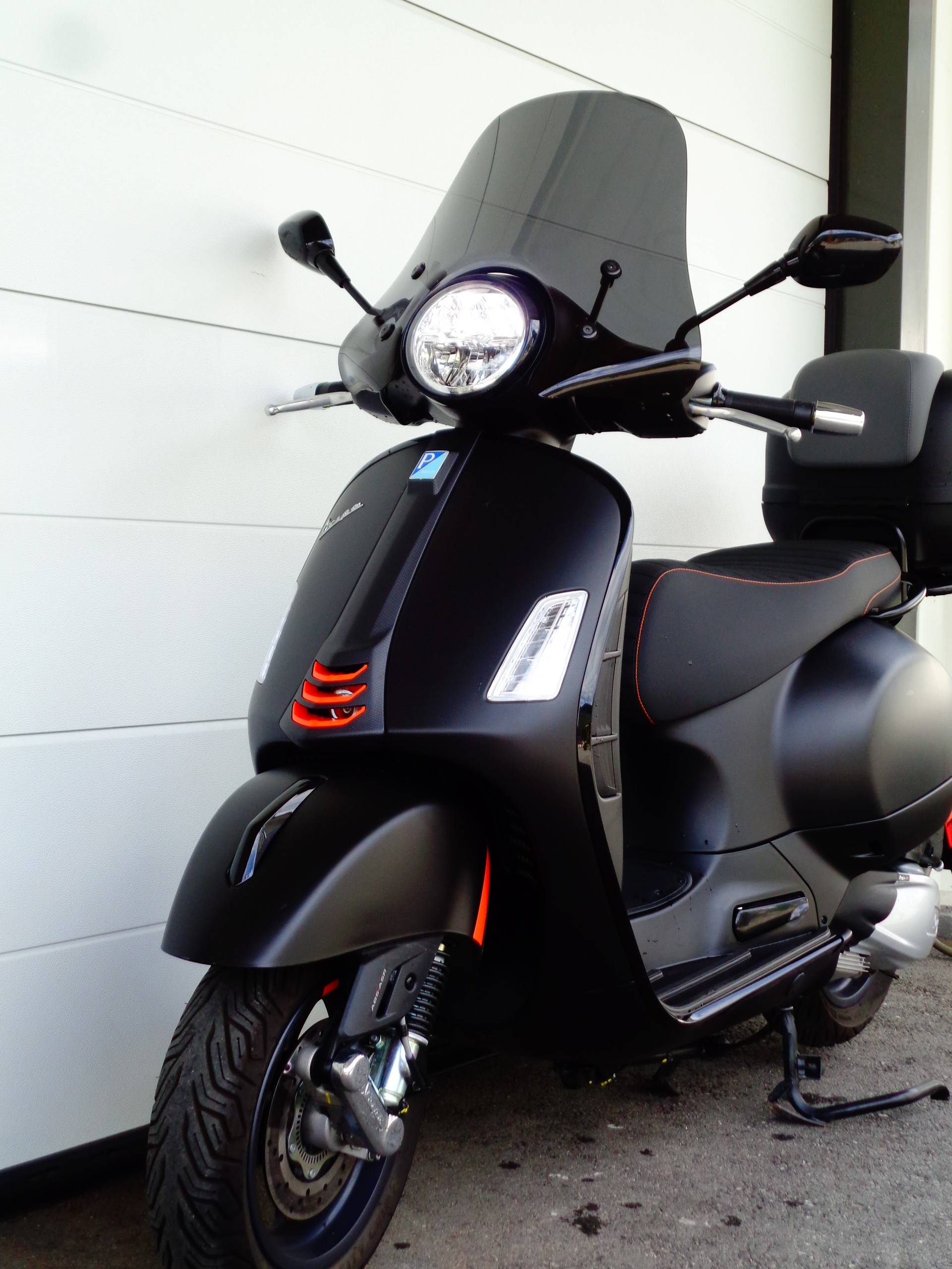 PIAGGIO Vespa GTS 300 Super Sport hpe ABS-image-9