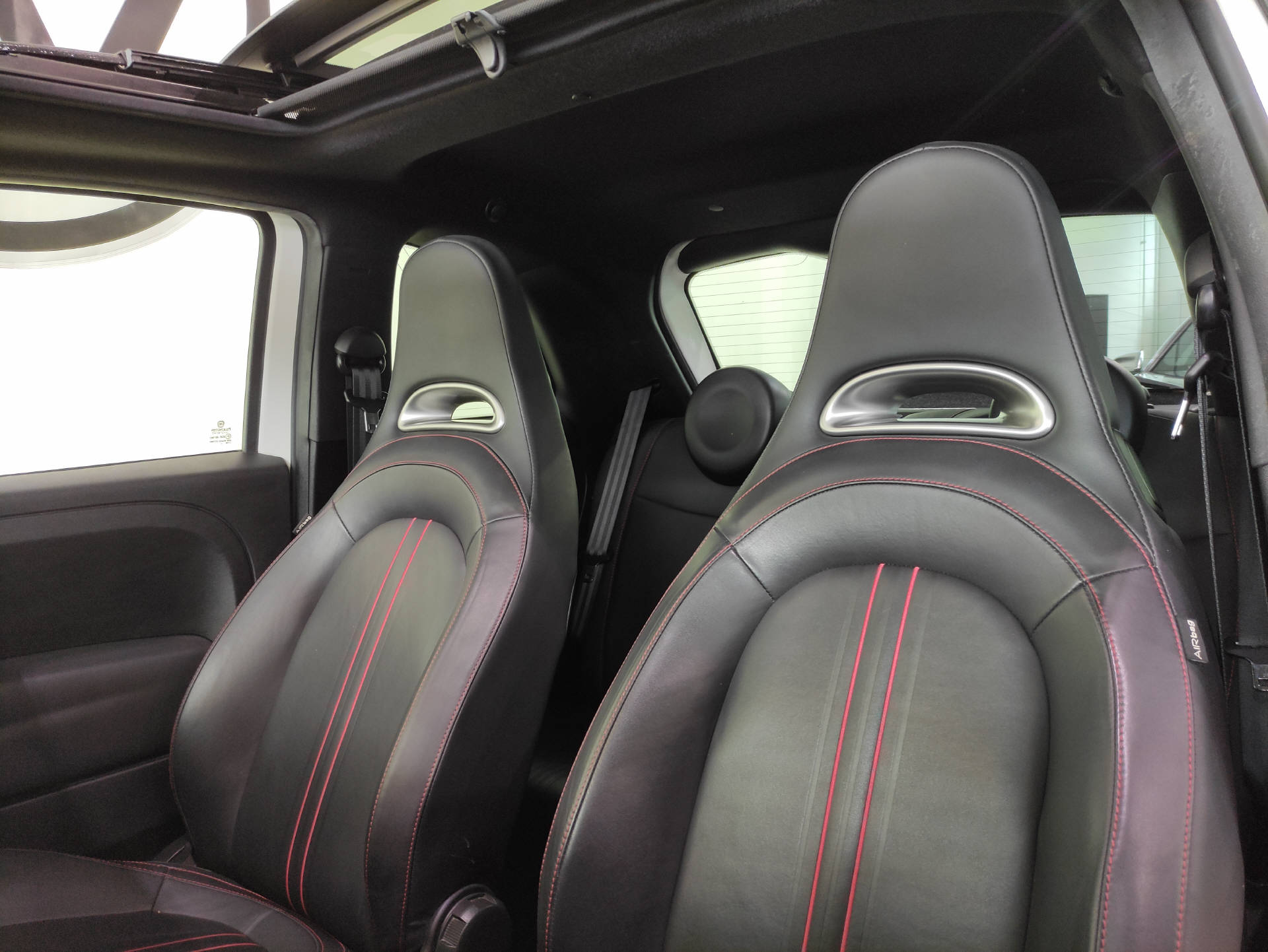 FIAT 595 Abarth 1.4 T-Jet 180 Competizione-image-6