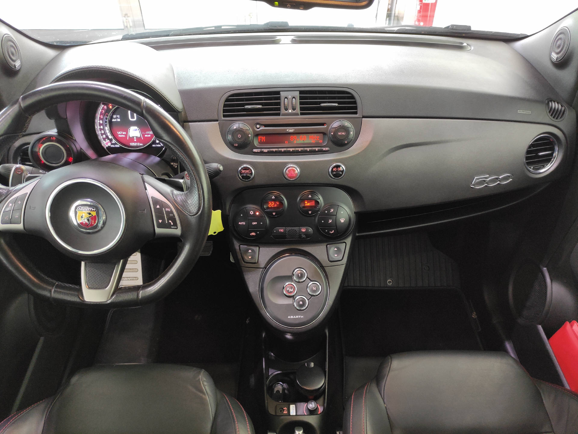 FIAT 595 Abarth 1.4 T-Jet 180 Competizione-image-12