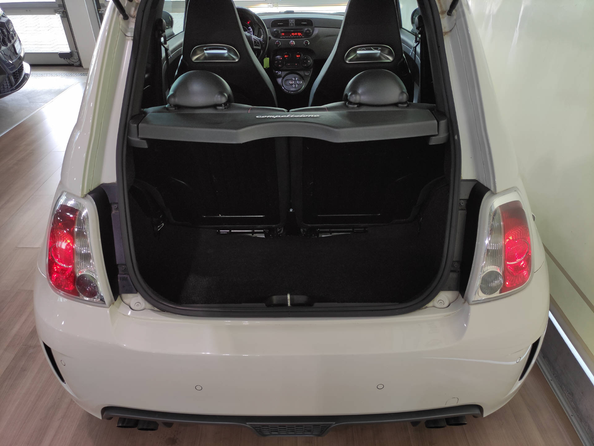 FIAT 595 Abarth 1.4 T-Jet 180 Competizione-image-13