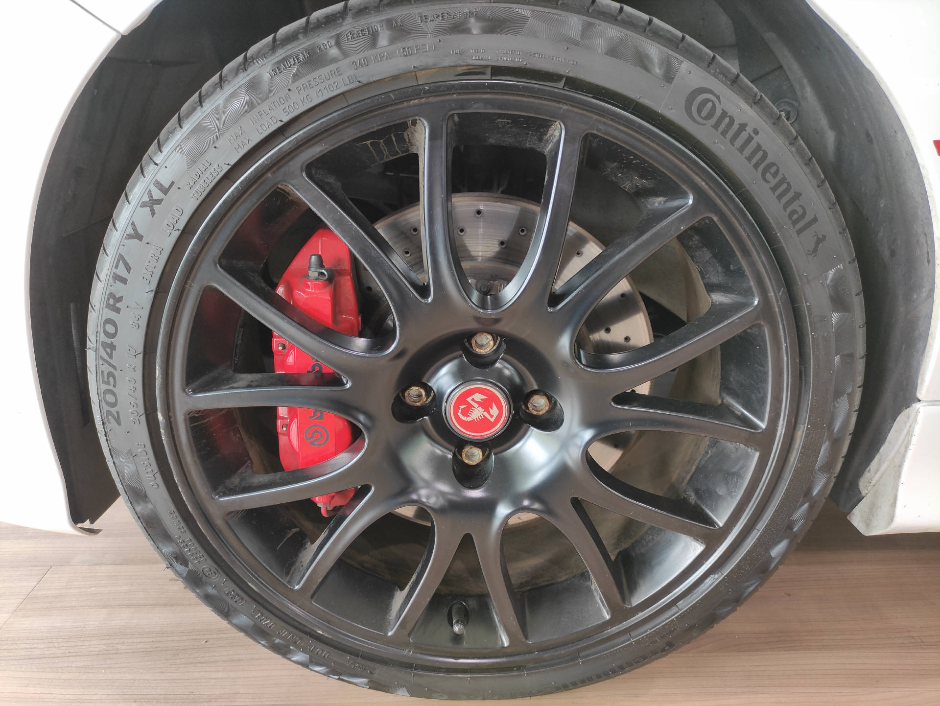 FIAT 595 Abarth 1.4 T-Jet 180 Competizione-image-3