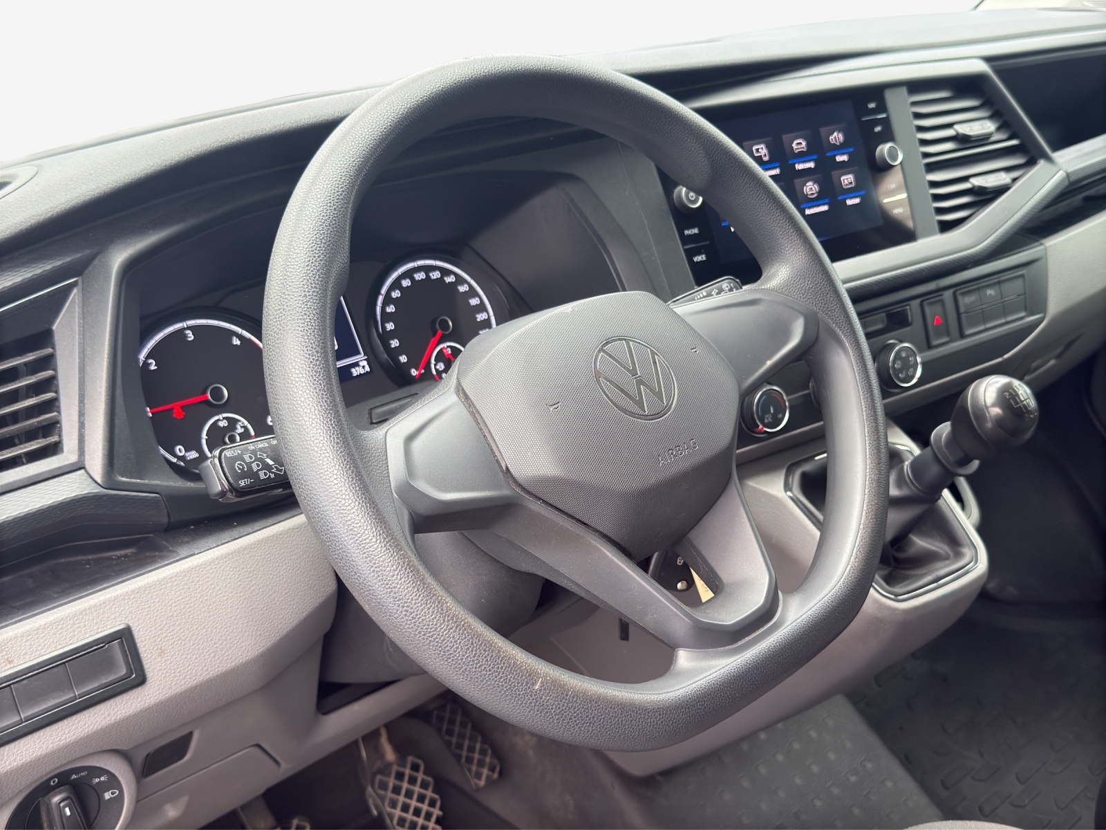 VW T6.1 2.0 TDI 4Motion-image-8
