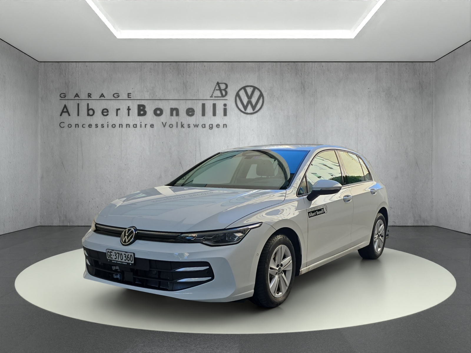 VW Golf 1.5 e TSI mHEV Life DSG-image-0