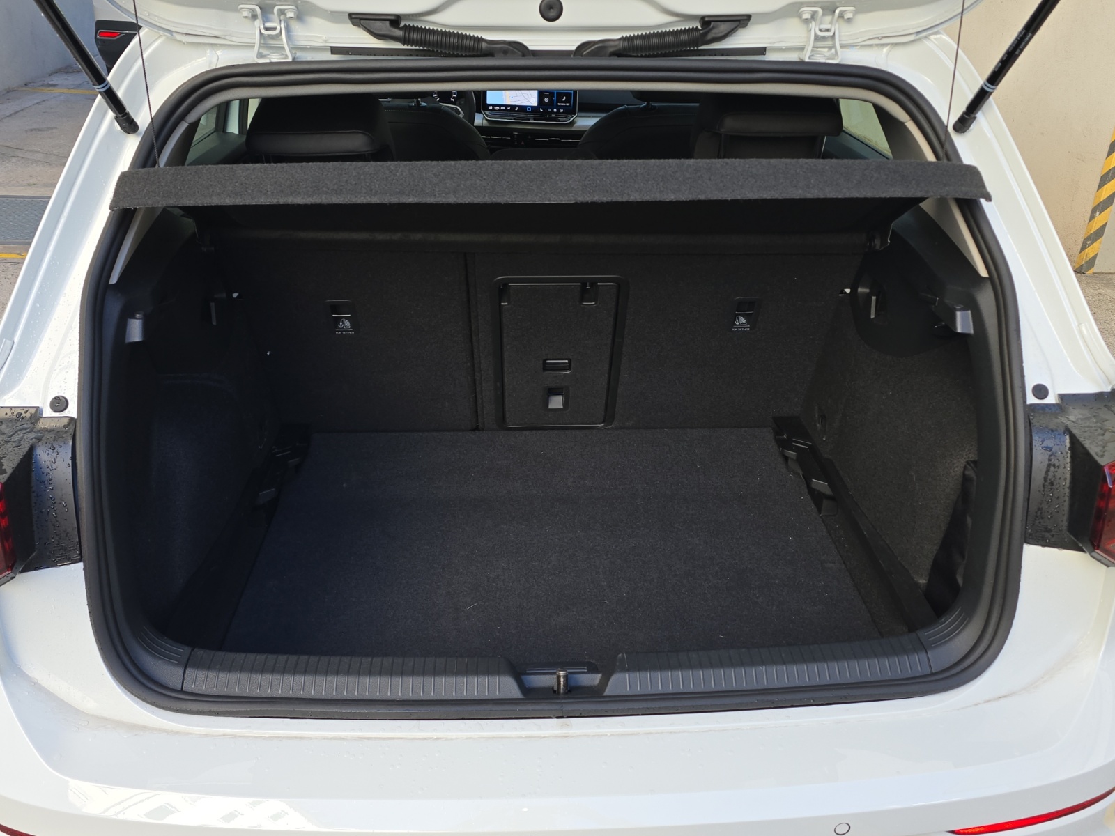 VW Golf 1.5 e TSI mHEV Life DSG-image-8