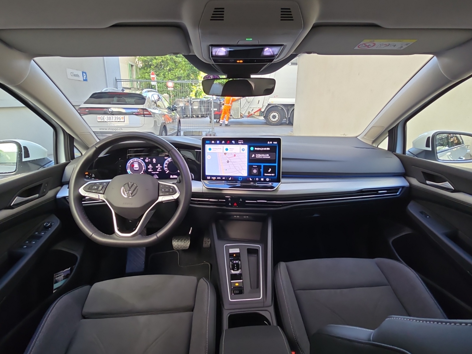 VW Golf 1.5 e TSI mHEV Life DSG-image-7