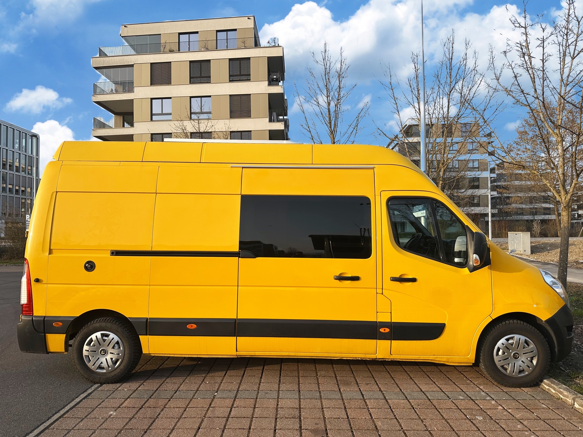 RENAULT MASTER L3H3 Camper-image-1