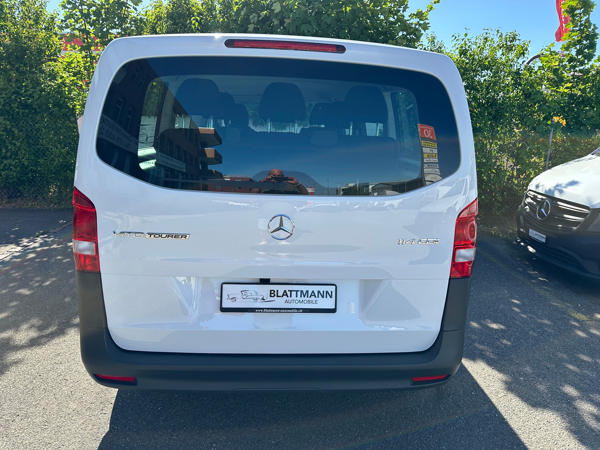 MERCEDES-BENZ Vito 114 CDI Lang Pro Tourer 9G-Tronic-image-14