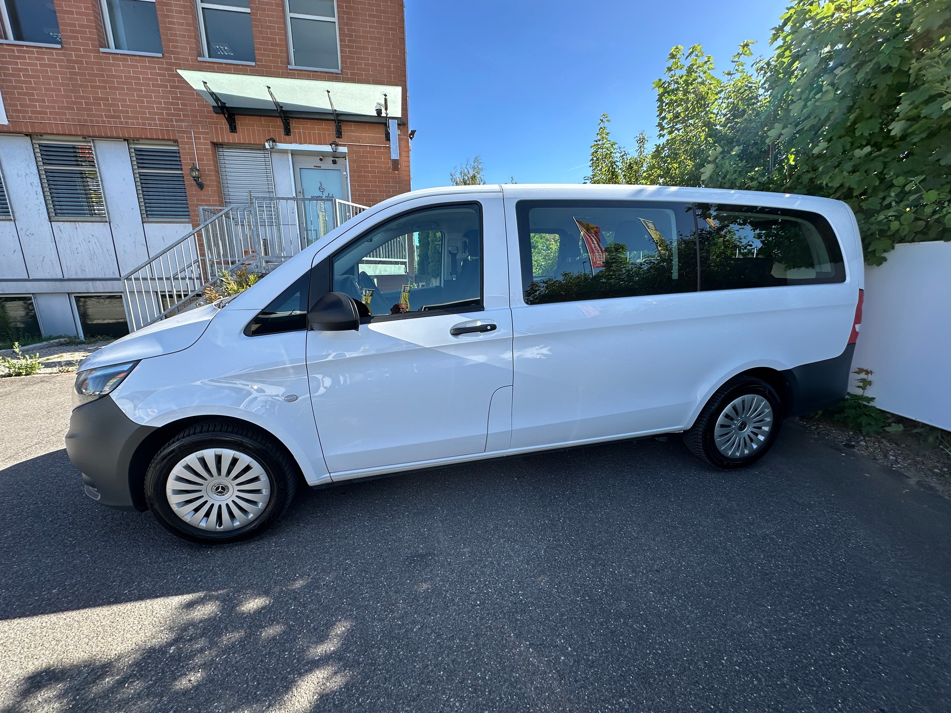 MERCEDES-BENZ Vito 114 CDI Lang Pro Tourer 9G-Tronic-image-4
