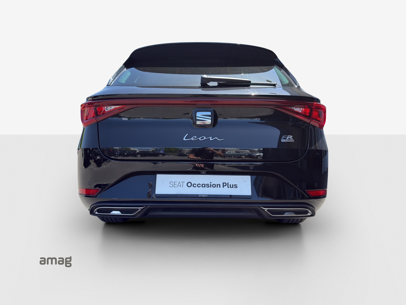 SEAT Leon ST 1.5 eHybrid pHEV DSG FR-image-4