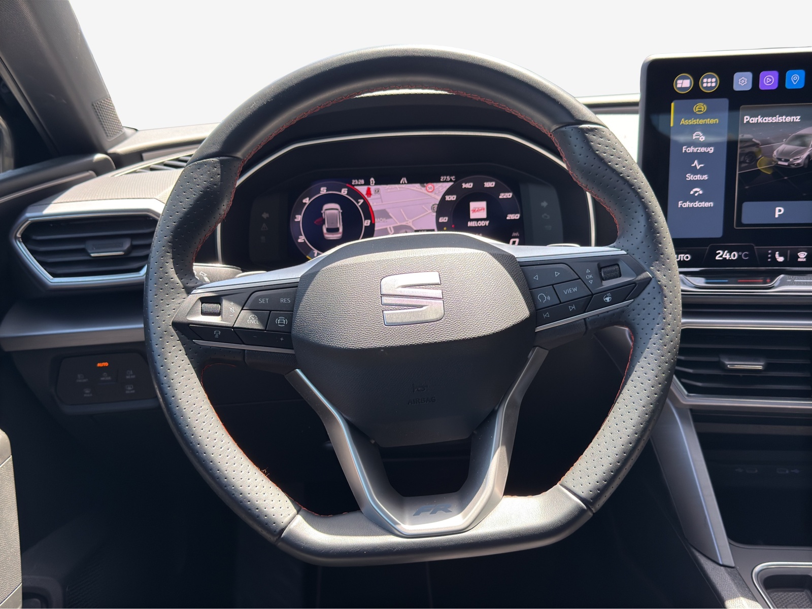 SEAT Leon ST 1.5 eHybrid pHEV DSG FR-image-10