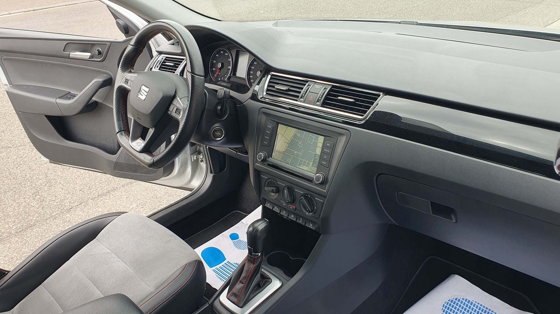 SEAT Toledo 1.4 TSI FR Line DSG-image-12
