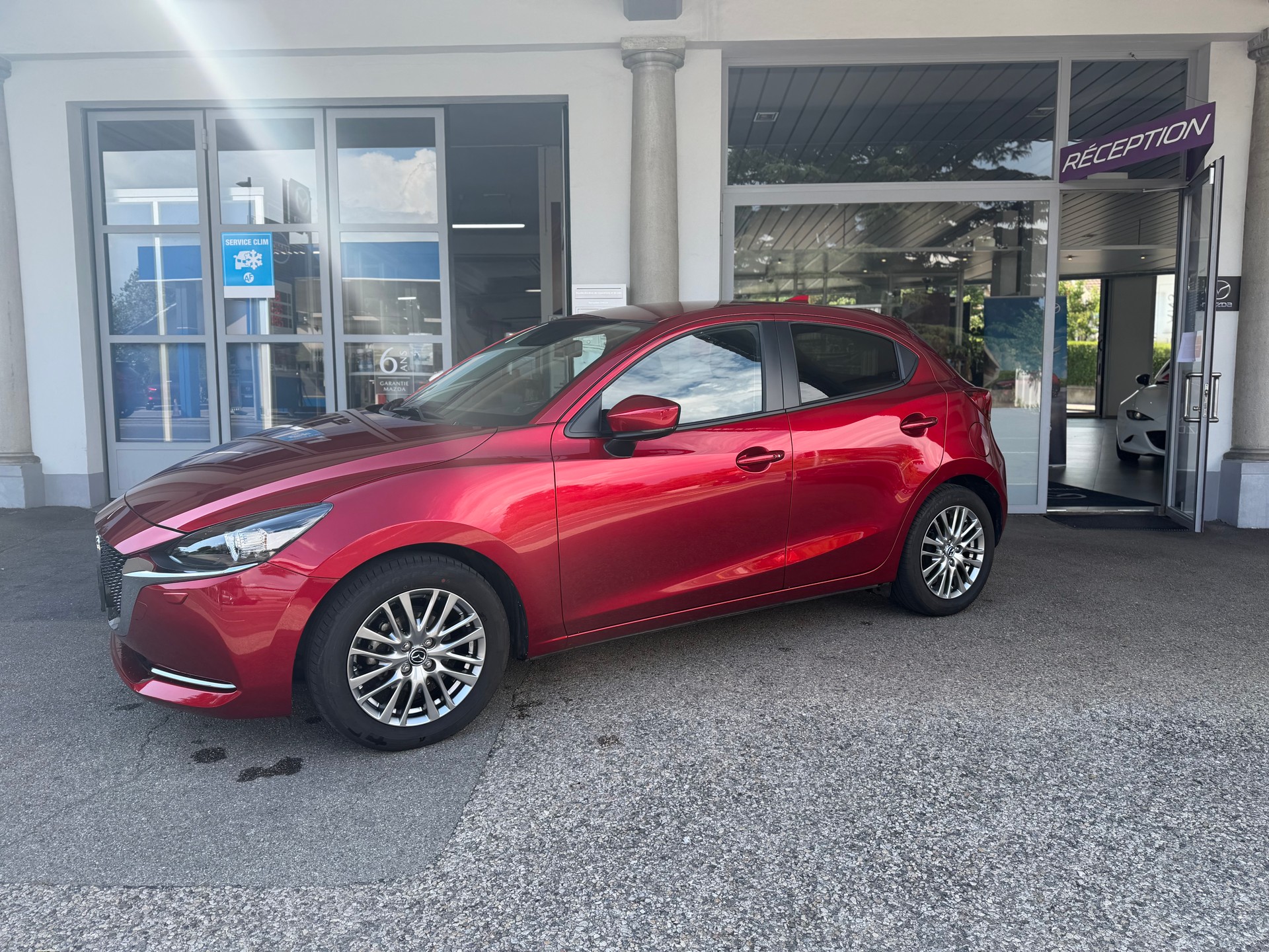 MAZDA 2 SKYACTIV-G 90 Revolution Automat-image-2