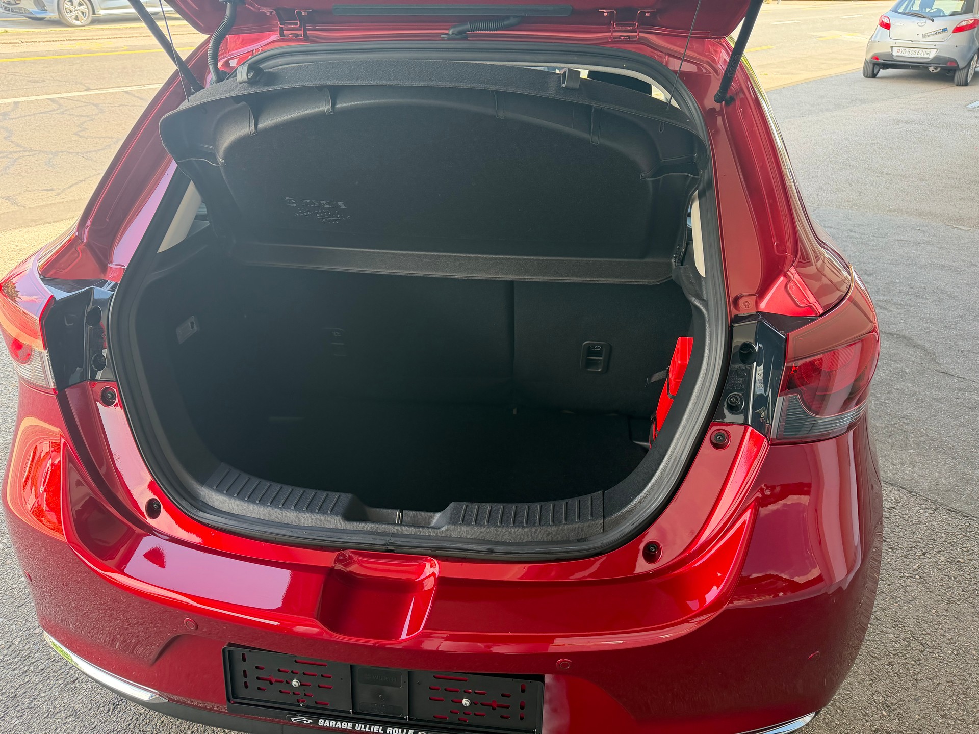 MAZDA 2 SKYACTIV-G 90 Revolution Automat-image-3