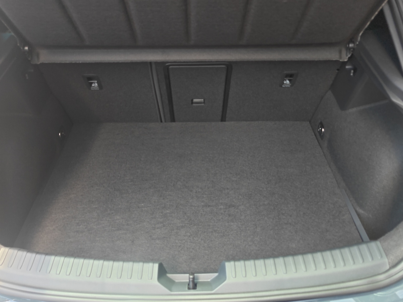 SEAT Leon 1.5 eHybrid pHEV DSG FR-image-12