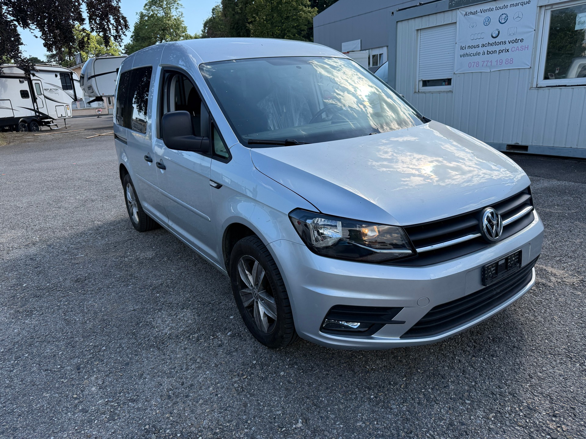 VW Caddy 1.4 TSI Trendline-image-0