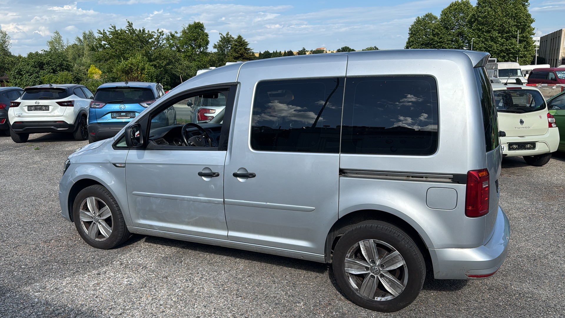 VW Caddy 1.4 TSI Trendline-image-1