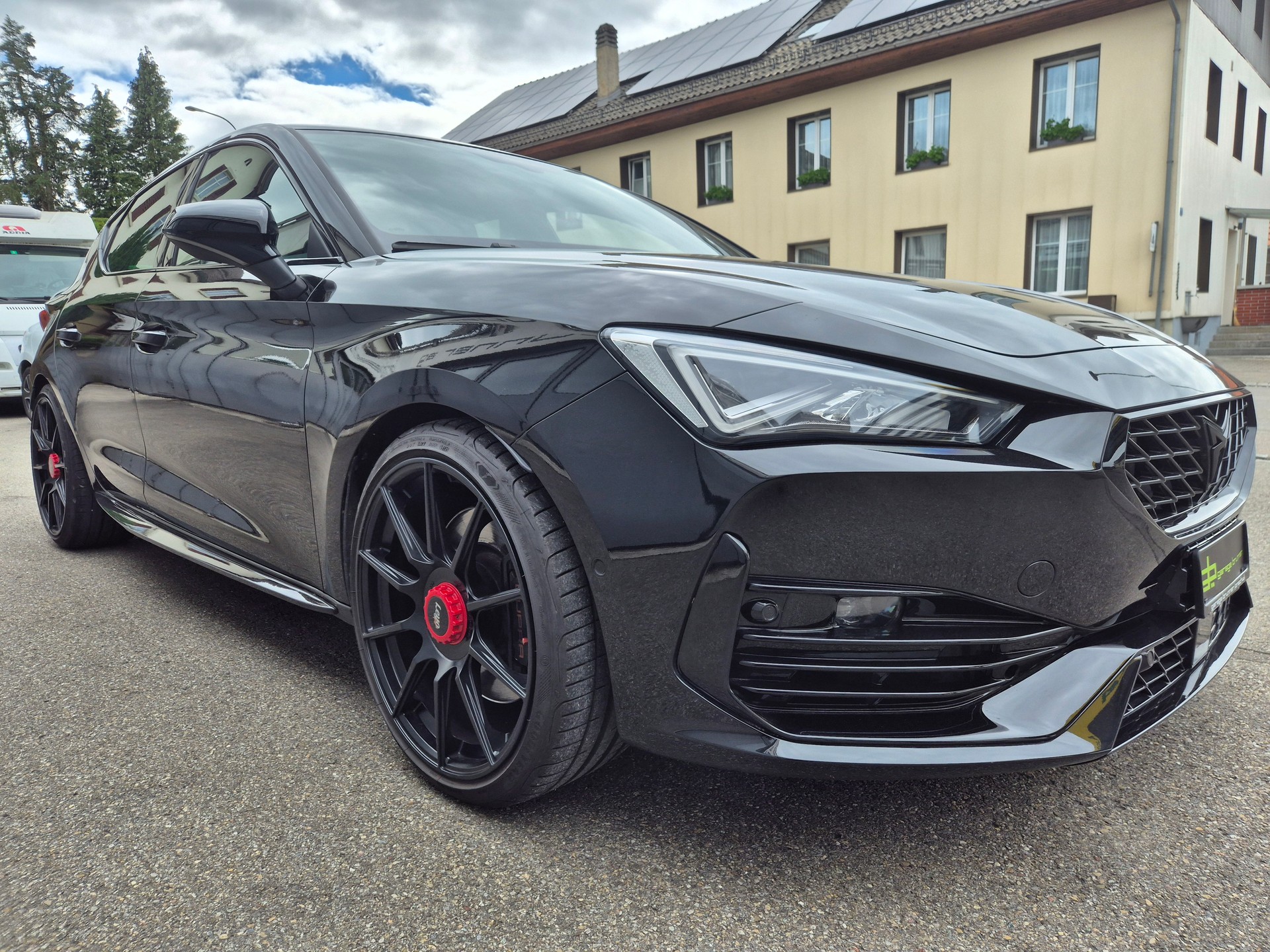 CUPRA LEON VZ 2.0 TSI DSG-image-4
