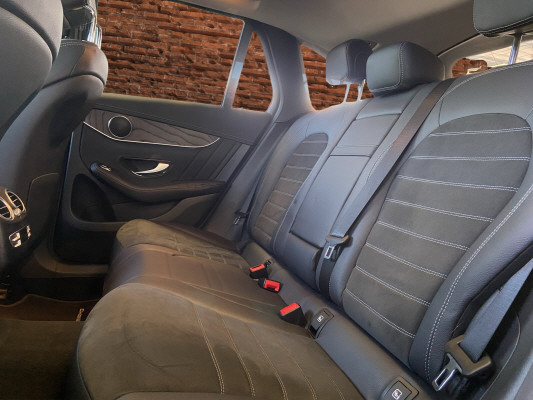 MERCEDES-BENZ GLC 220 d AMG Line 4Matic-image-13
