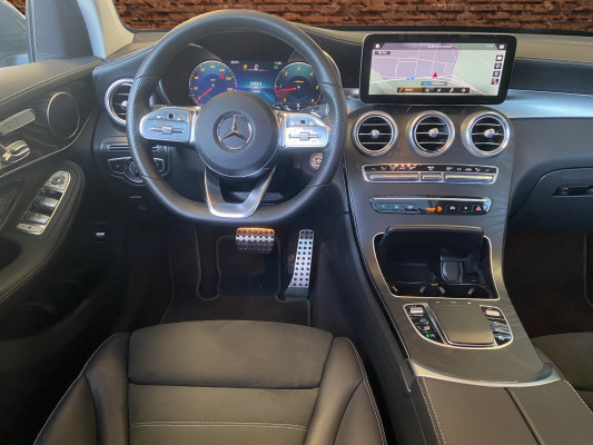 MERCEDES-BENZ GLC 220 d AMG Line 4Matic-image-9