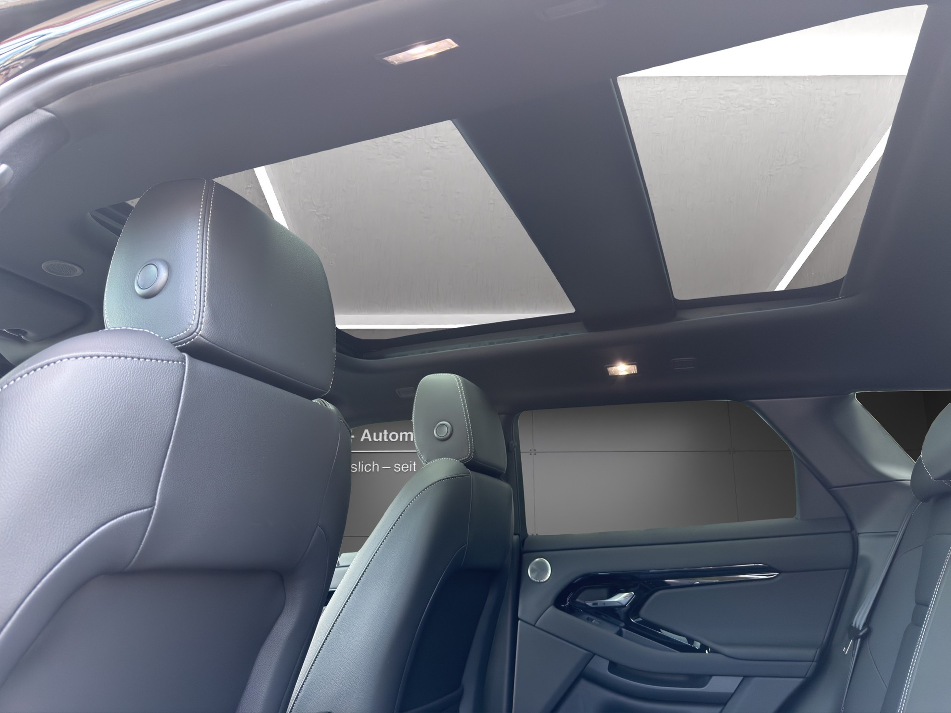 LAND ROVER Range Rover Evoque P 270e Hoxton Edition AT9-image-7