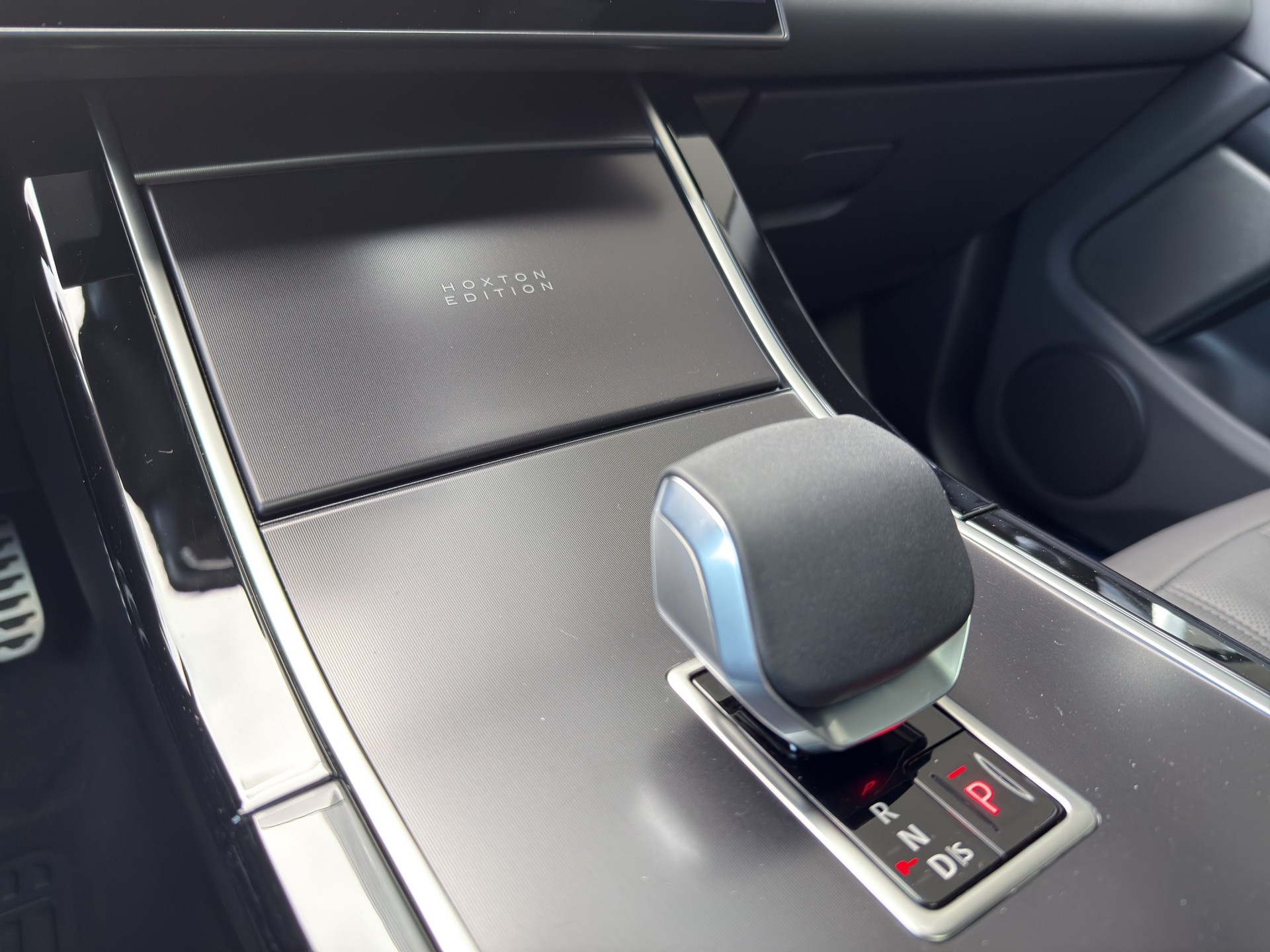 LAND ROVER Range Rover Evoque P 270e Hoxton Edition AT9-image-13