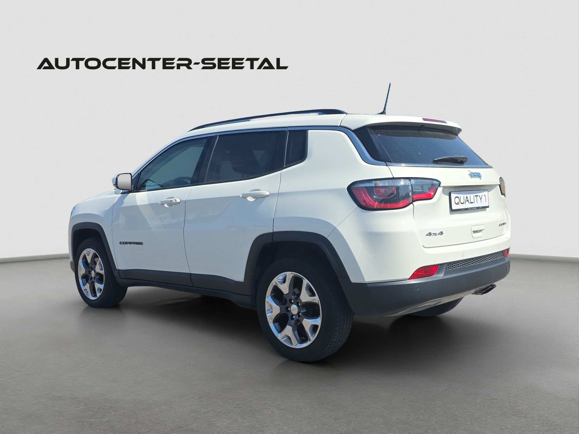 JEEP Compass 1.4 Turbo Limited AWD 9ATX-image-4