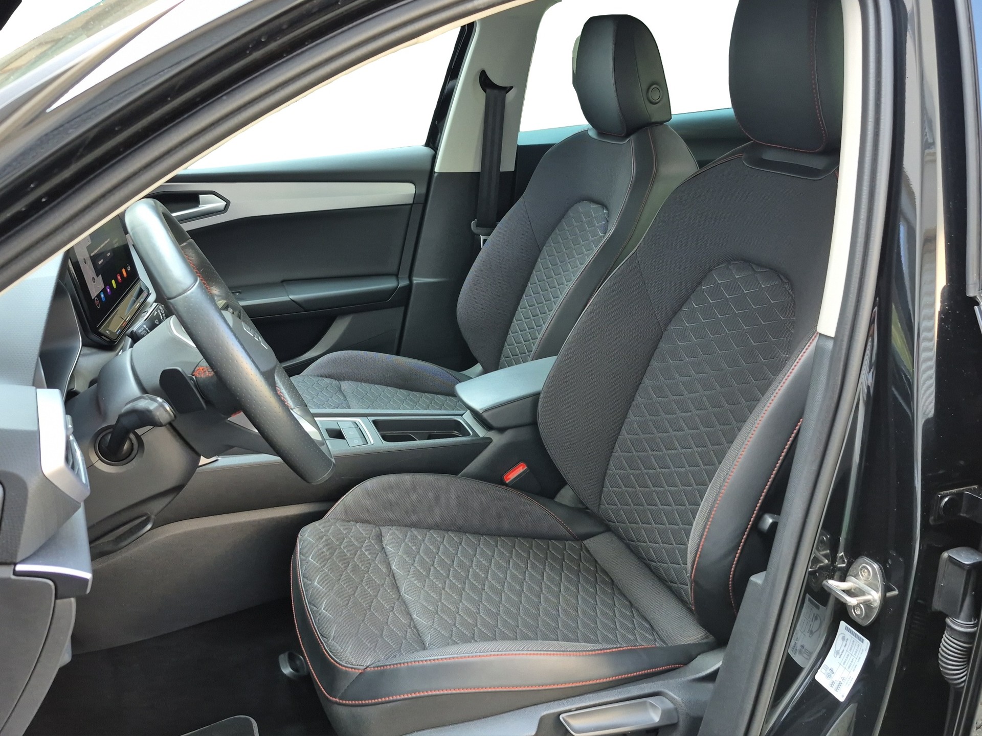 SEAT Leon ST 2.0 TDI EVO DSG 4Drive FR *Anhängerkupplung*-image-11