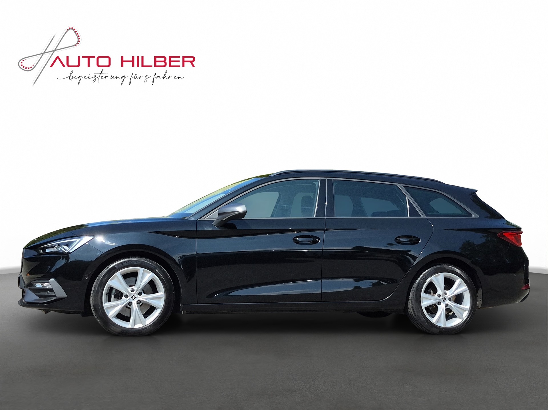 SEAT Leon ST 2.0 TDI EVO DSG 4Drive FR *Anhängerkupplung*-image-2