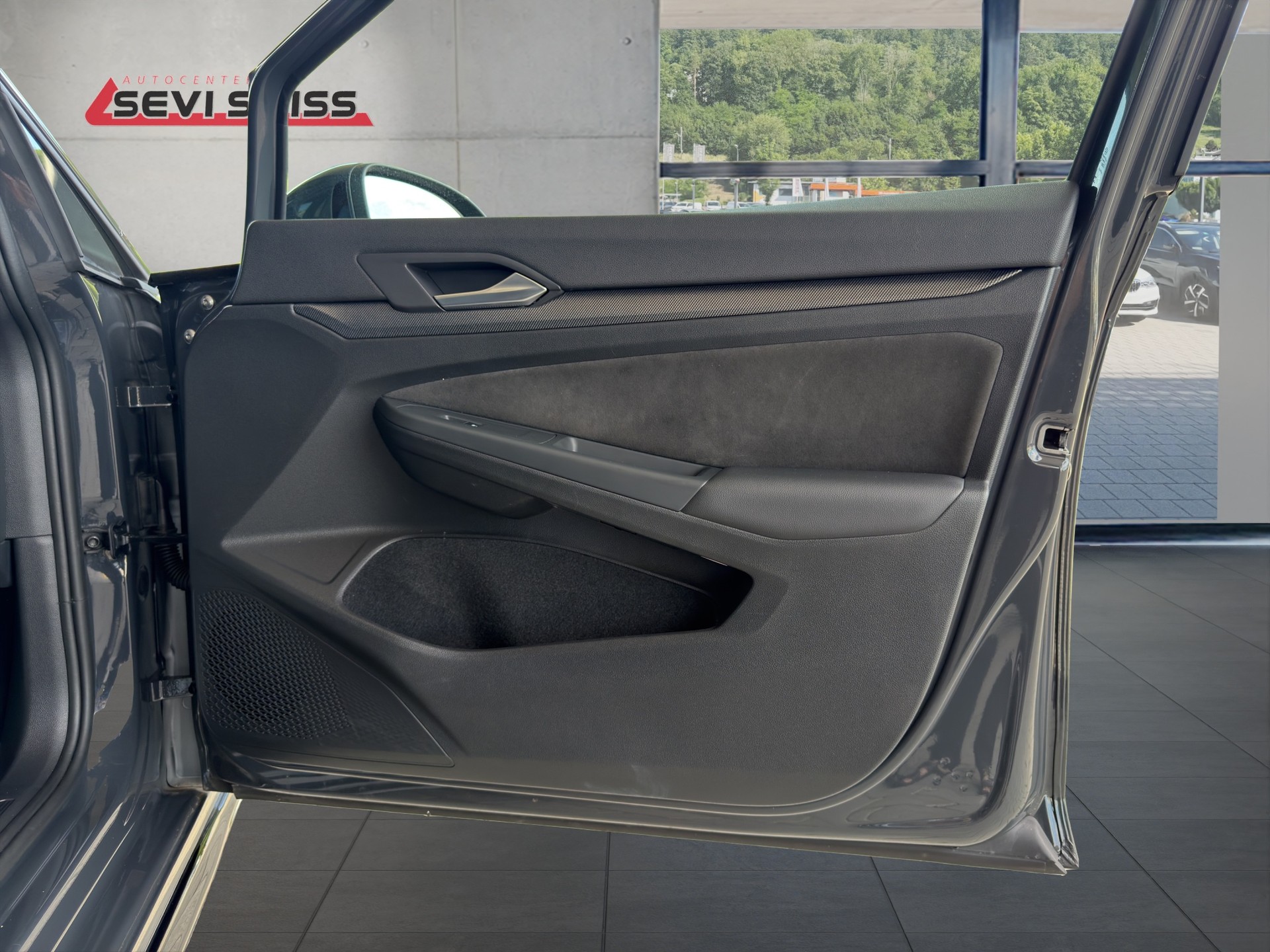 VW Golf Variant 1.5 eTSI mHEV R-Line*Frisch ab MFK,Werksgarantie bis 09.2027*-image-16