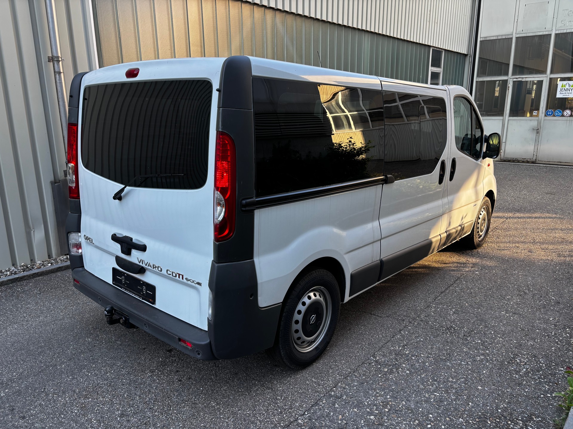 OPEL Vivaro 2.0 CDTI ecoFLEX 2.7t L1H1 Easytronic-image-1