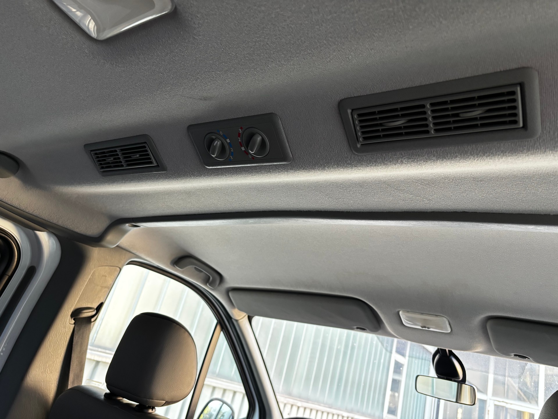 OPEL Vivaro 2.0 CDTI ecoFLEX 2.7t L1H1 Easytronic-image-10