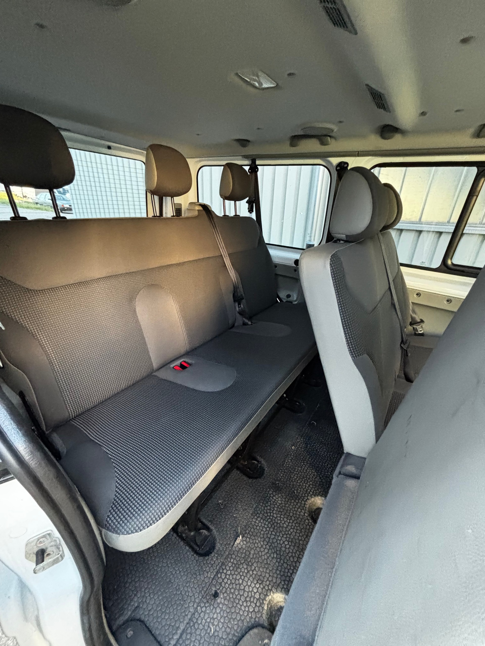 OPEL Vivaro 2.0 CDTI ecoFLEX 2.7t L1H1 Easytronic-image-9