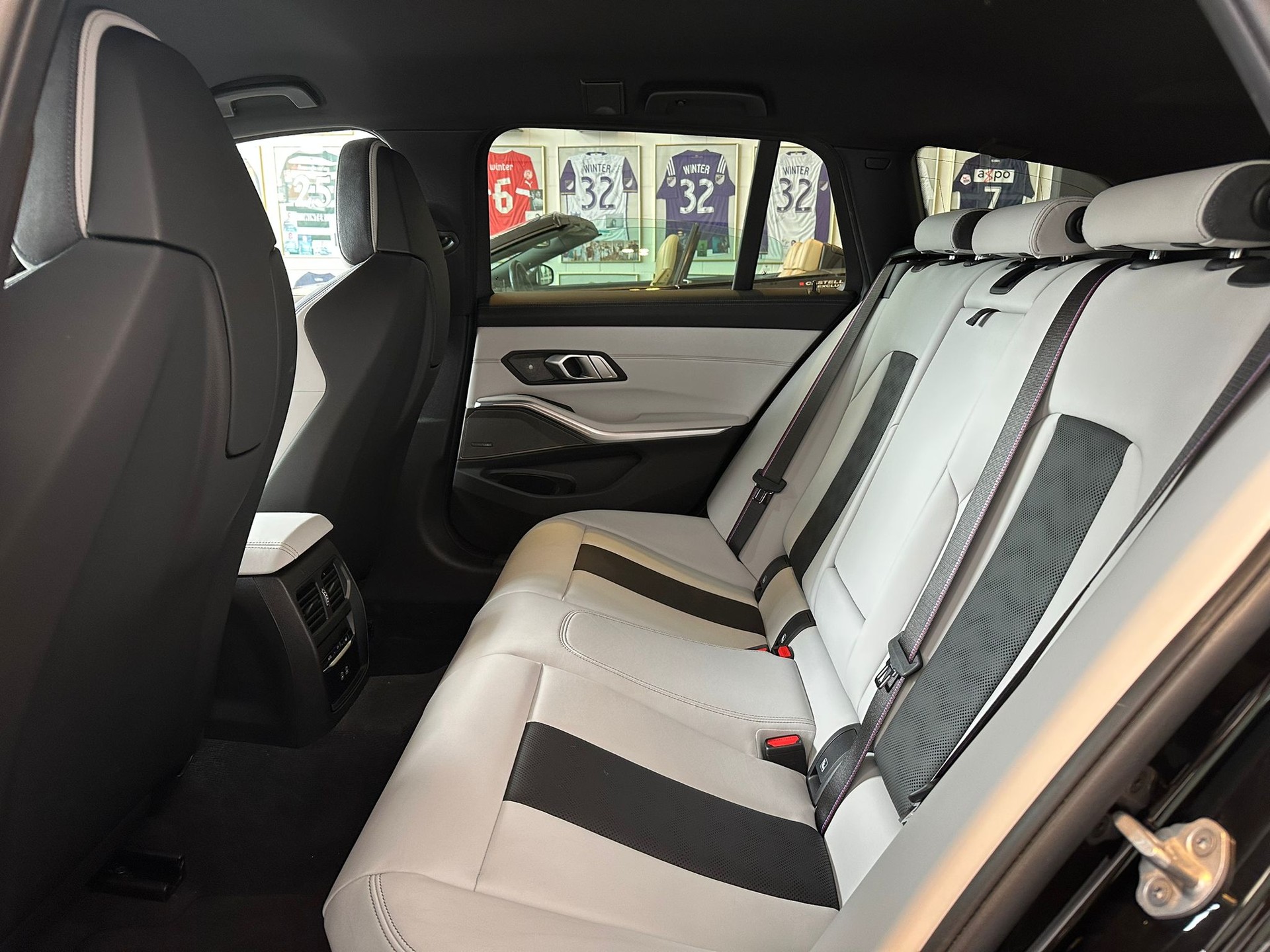 BMW M3 Touring xDrive Competition M-image-9