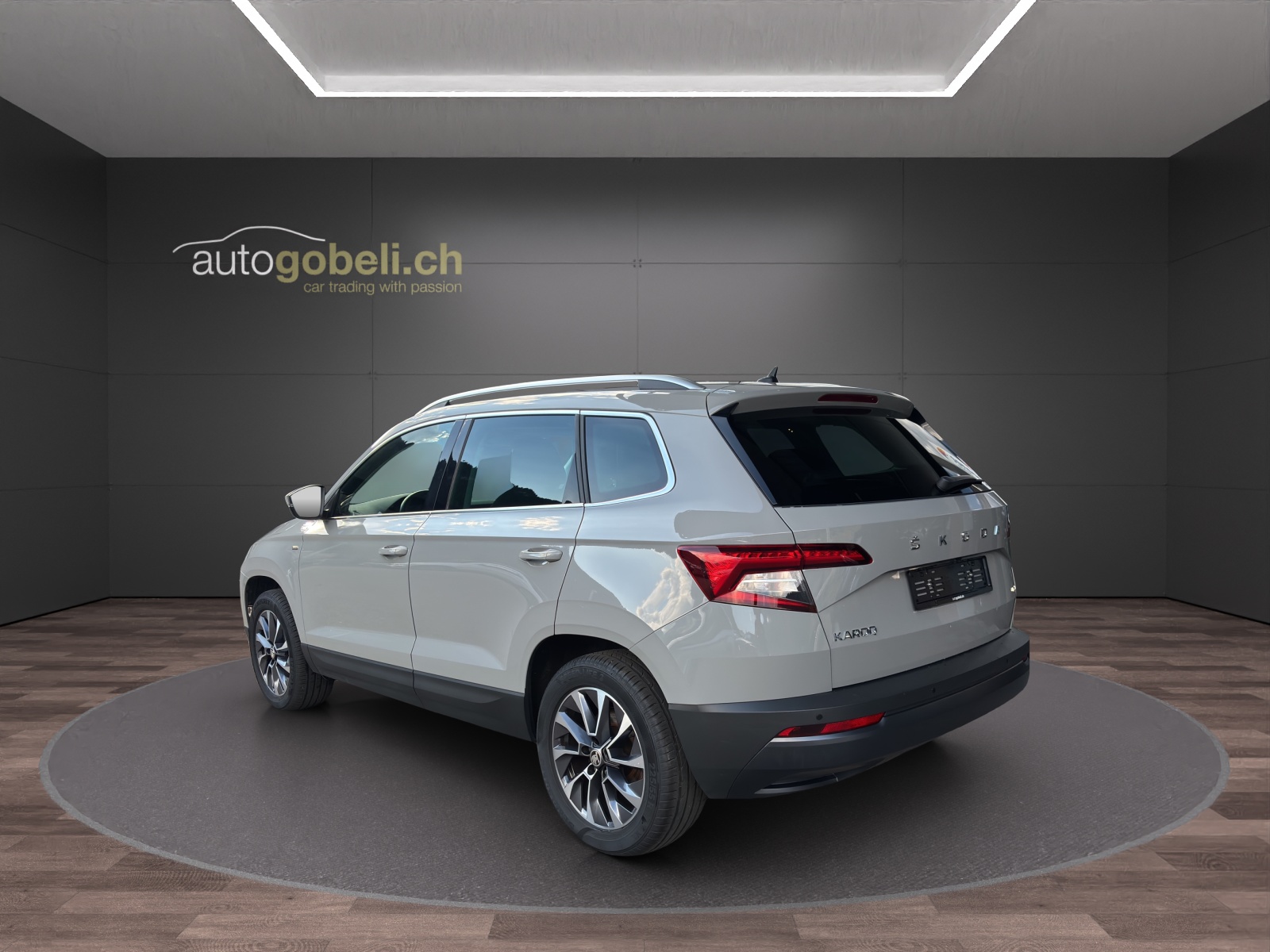 SKODA Karoq 2.0 TDI Drive 4x4 DSG-showroom-element-1
