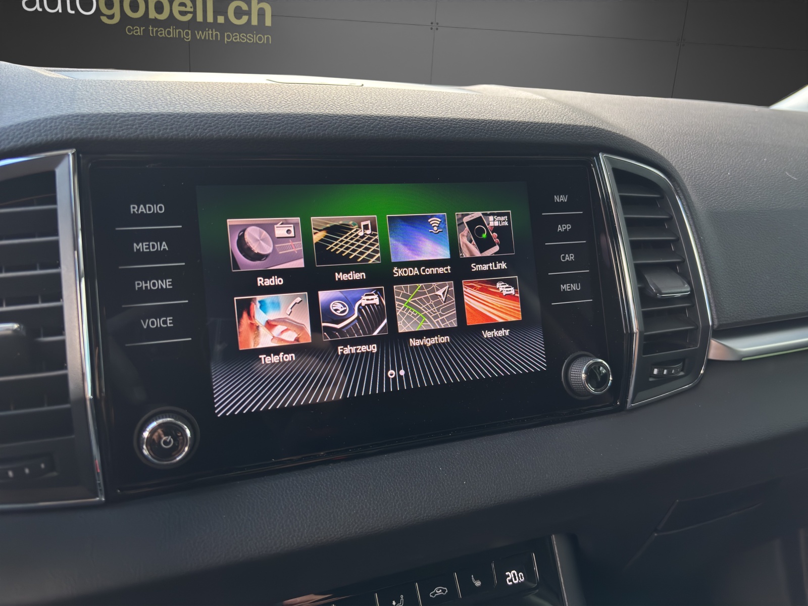 SKODA Karoq 2.0 TDI Drive 4x4 DSG-image-9
