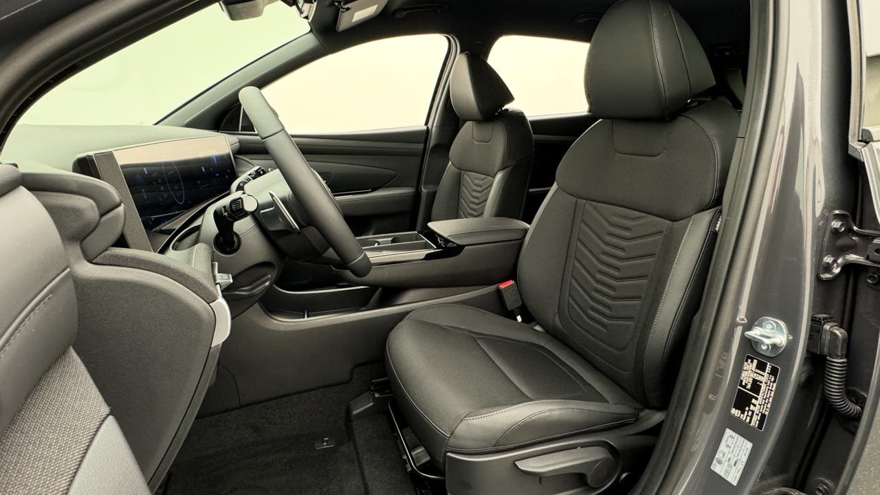 HYUNDAI Tucson 1.6 TGDI Black Edition 4WD DCT-image-4