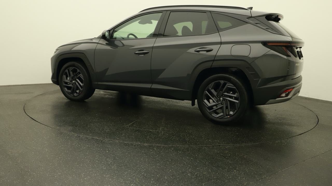 HYUNDAI Tucson 1.6 TGDI Black Edition 4WD DCT-image-2