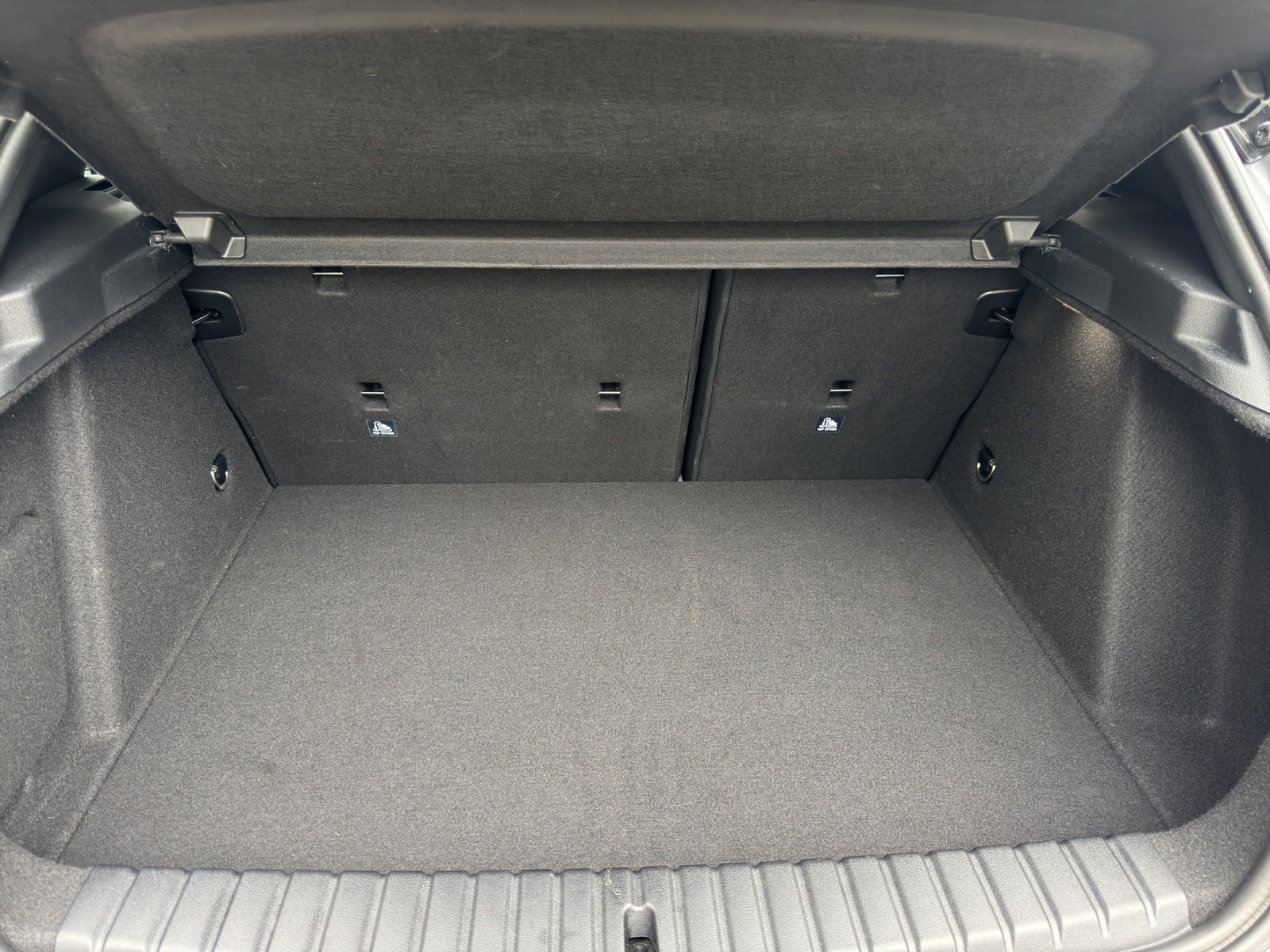 BMW M135i xDrive M AERODYNAMIKPAKET-image-21