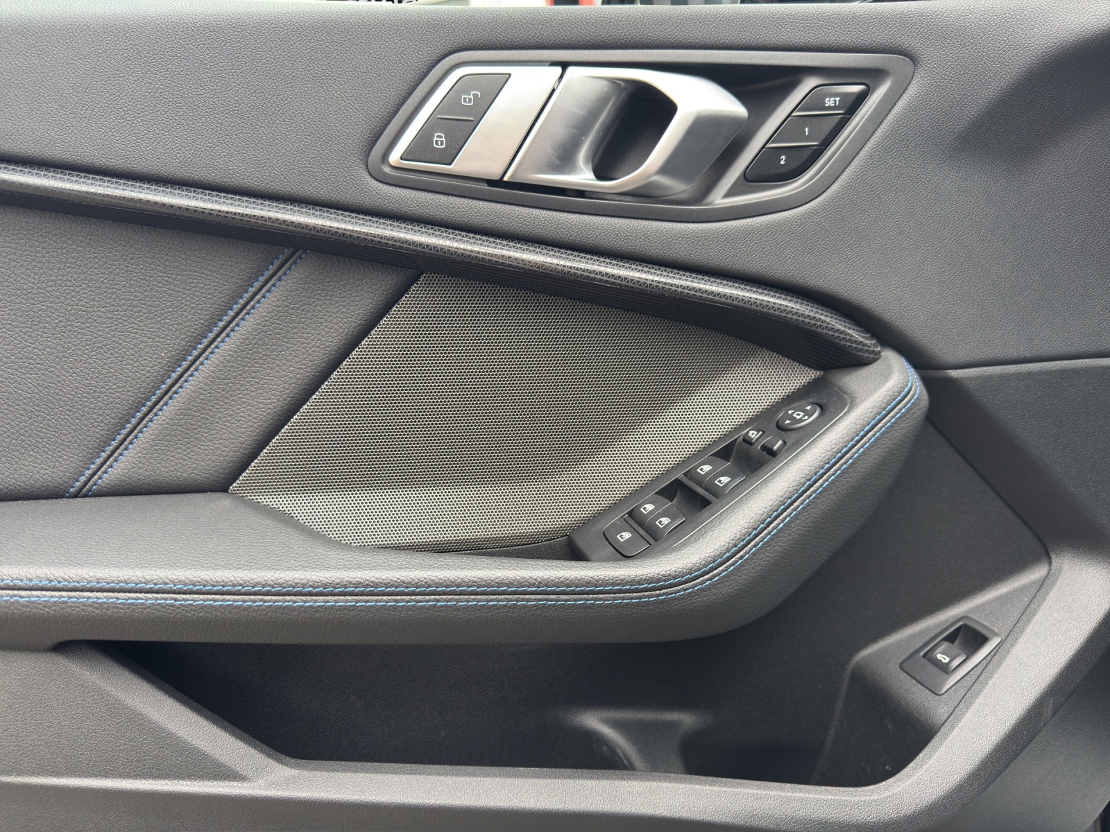BMW M135i xDrive M AERODYNAMIKPAKET-image-16