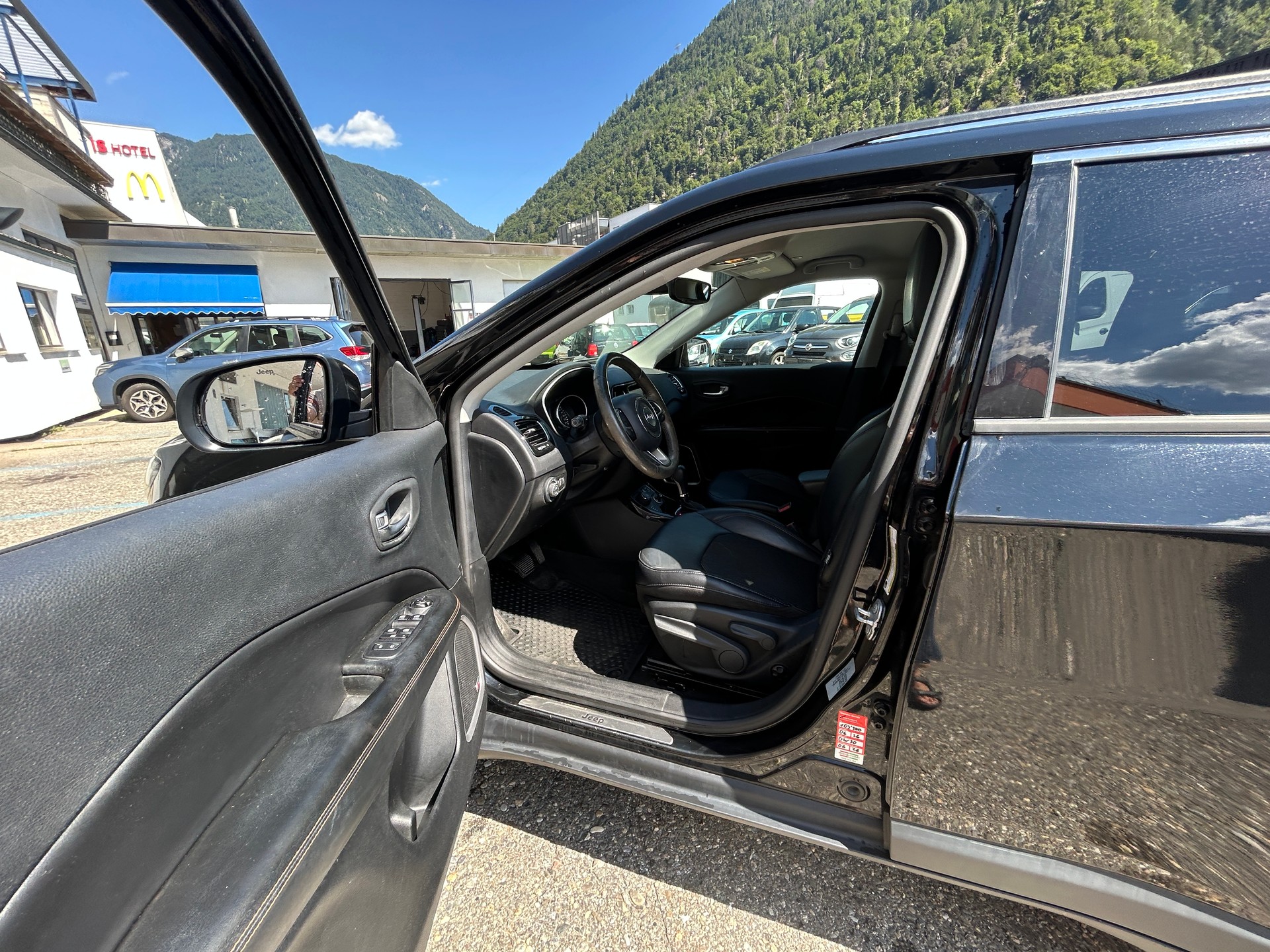 JEEP Compass 2.0CRD Opening Edition AWD 9ATX-image-10