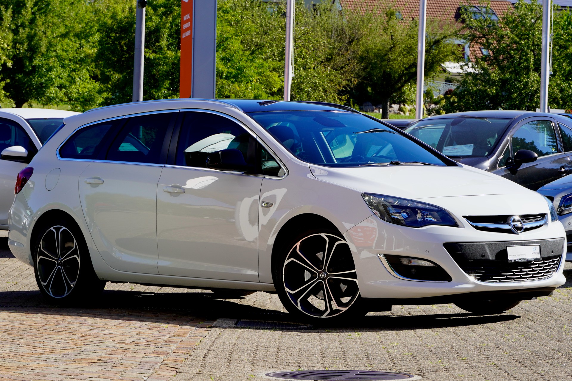 OPEL Astra SportsTourer 1.6i 16V Turbo Cosmo-image-0